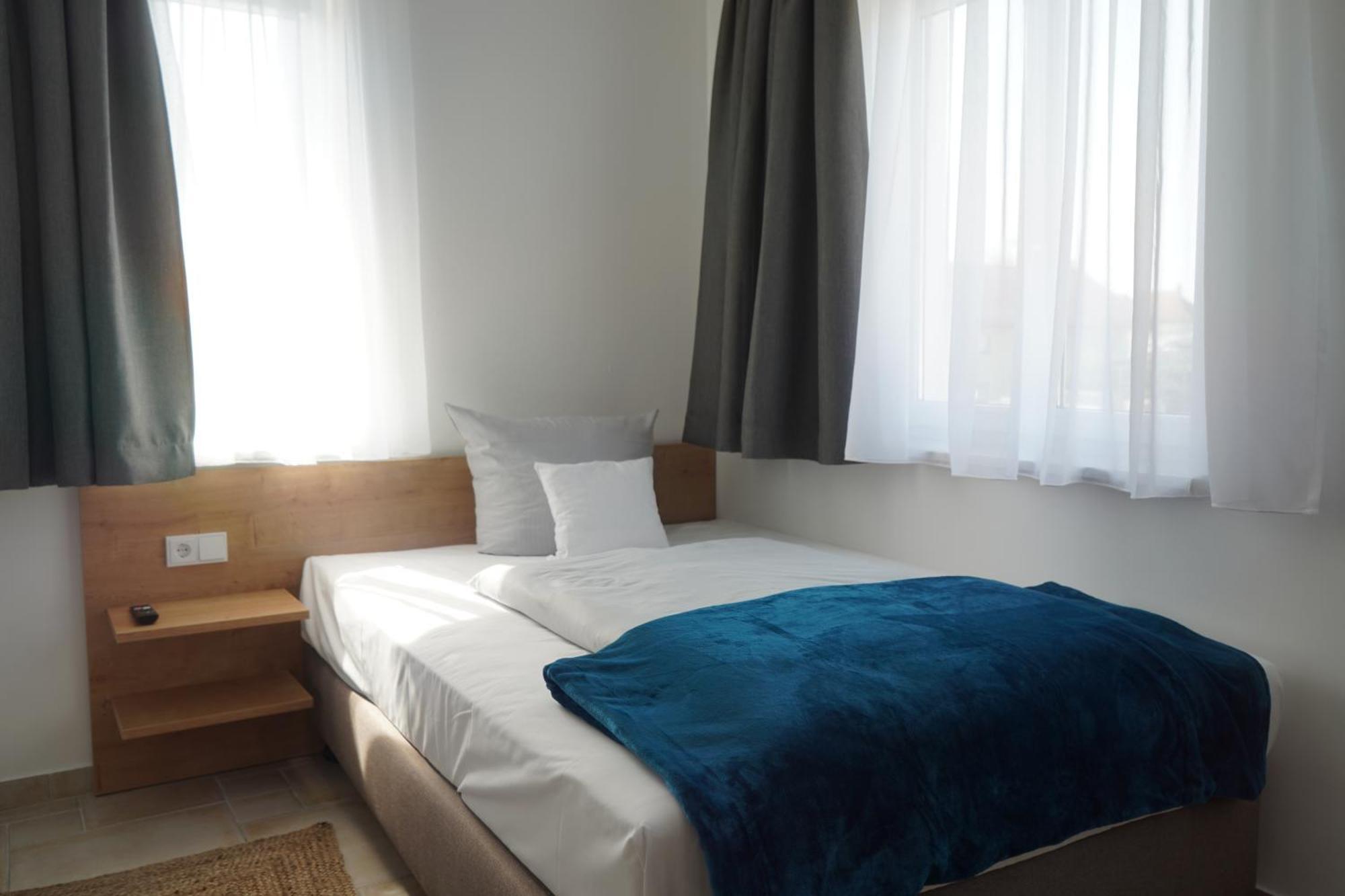 Eco Motel Wallersdorf Buitenkant foto