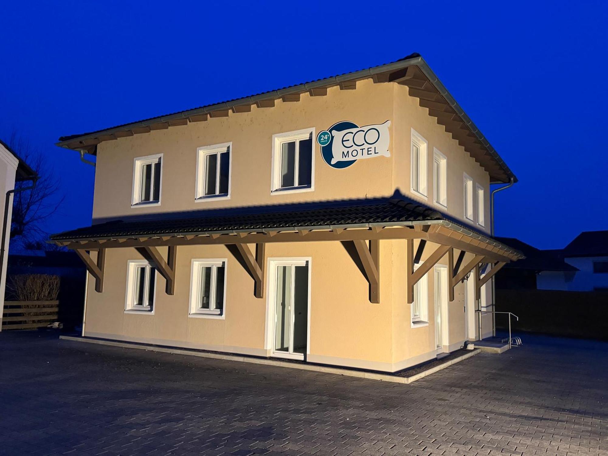 Eco Motel Wallersdorf Buitenkant foto